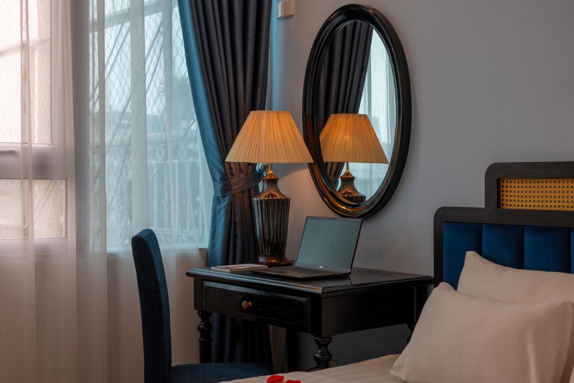 Mai Charming Hotel And Spa Hanoi Exterior photo